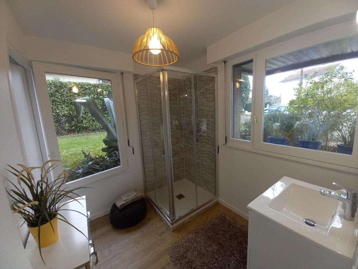 Chez Olivier Apartment Pau Exterior photo